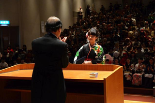 Illustration for article titled How To Improve College Graduations? Cosplay.